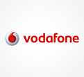 Rotes Vodafone-Logo mit geschwungener Kommaform links neben rotem Schriftzug „vodafone“ auf weißem Hintergrund.