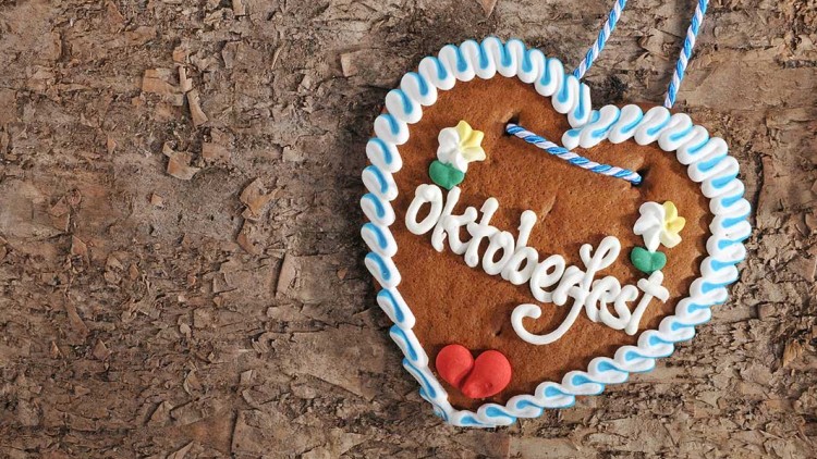 Lebkuchenherz mit weißer Schrift \