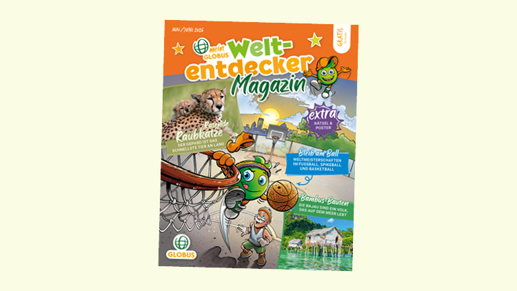 Titel „mein GLOBUS Weltentdecker Magazin“, mit Globini, Basketballkorb, Gepard und Bambus-Boot im Wasser, Ausgabe Mai/Juni 2023.