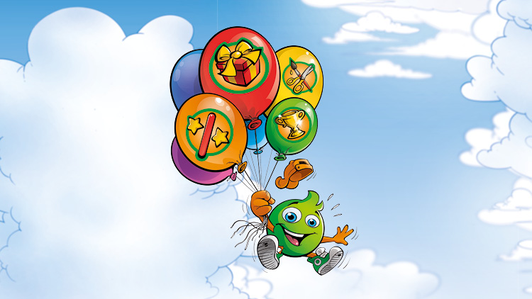 Globini fliegt lächelnd mit vier bunten Luftballons, die Geschenke und Sterne zeigen, vor einem Himmel mit weißen Wolken.