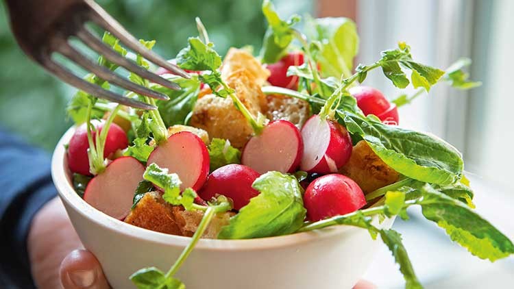 Radieschen-Brot-Salat - Globus ☀ Supermarkt ⇒ Vielfalt, Qualität & Beratung Radieschen-Brot-Salat - Globus ☀ Supermarkt ⇒ Vielfalt, Qualität & Beratung