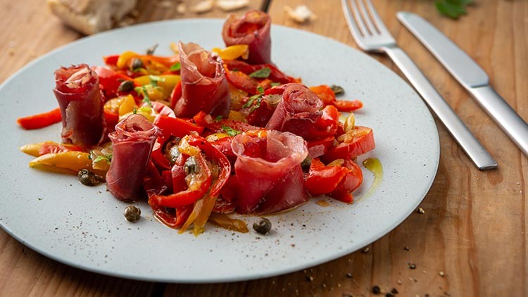 Peperonata mit Bresaola - Globus ☀ Supermarkt ⇒ Vielfalt, Qualität ...
