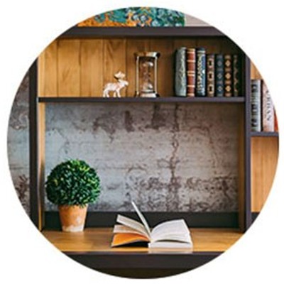 Bücherregal