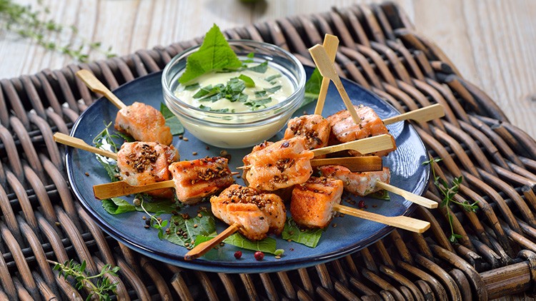 Lachs mit Honig-Senf-Dip - Globus ☀ Supermarkt ⇒ Vielfalt, Qualität ...