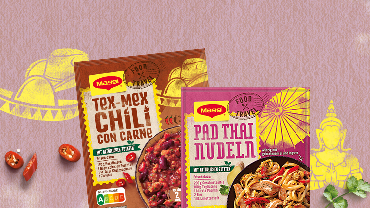 Zwei Maggi-Produkte, Tex-Mex Chili con Carne und Pad Thai Nudeln, stehen vor einer lila Wand mit gelber Illustrationsdekoration.