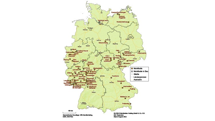 Eine Deutschlandkarte zeigt Standorte von GLOBUS Märkten und in Bau befindlichen Märkten, mit Autobahnen und Landesgrenzen.