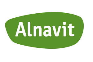 Das Logo von Alnavit zeigt den weißen Schriftzug „Alnavit“ auf einem unregelmäßig geformten, grünen Hintergrund.