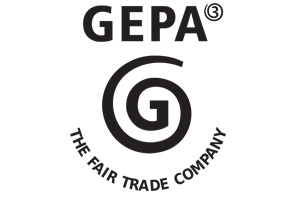 Schwarzes GEPA-Logo mit dem Schriftzug „GEPA® THE FAIR TRADE COMPANY“ und einer stilisierten Spirale auf weißem Hintergrund.