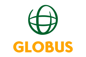 Grünes GLOBUS-Logo mit geometrischer Weltkugel und orangefarbenem Schriftzug GLOBUS auf weißem Hintergrund.