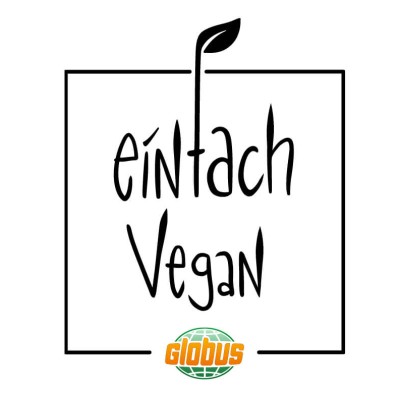 Schwarze Schrift „einfach Vegan“ mit Blatt-Motiv oben, umrahmt von einem Rechteck, unten das GLOBUS-Logo in Grün und Orange.