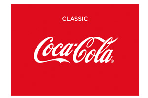 Weißer Schriftzug „Coca-Cola“ mit dem Wort „Classic“ darüber auf rotem Hintergrund.