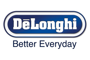 Weiß-blaues De'Longhi-Logo mit dem dunkelblauen Slogan „Better Everyday“ unterhalb des Logos.
