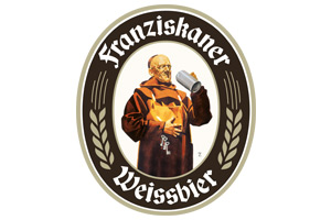 Braunes ovales Logo mit der Aufschrift Franziskaner Weissbier, Mönch in Kutte hält einen silbernen Bierkrug.
