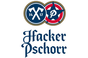 Zwei kreisförmige Logos mit den Symbolen gekreuzte Hämmer und ein roter Stern, darunter der Schriftzug Hacker Pschorr.
