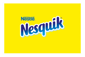 Gelber Hintergrund mit blauem Nestlé-Logo und großem, blau-weißem Schriftzug „Nesquik“.