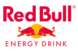 Roter Schriftzug „Red Bull“, darunter zwei rote Stiere vor gelbem Kreis und der Text „Energy Drink“ in roter Großschrift.