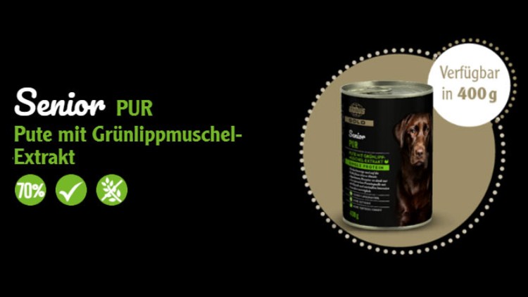 Hundefutterdose mit der Aufschrift „Senior PUR, Pute mit Grünlippmuschel-Extrakt“ und Hinweis „Verfügbar in 400 g“.