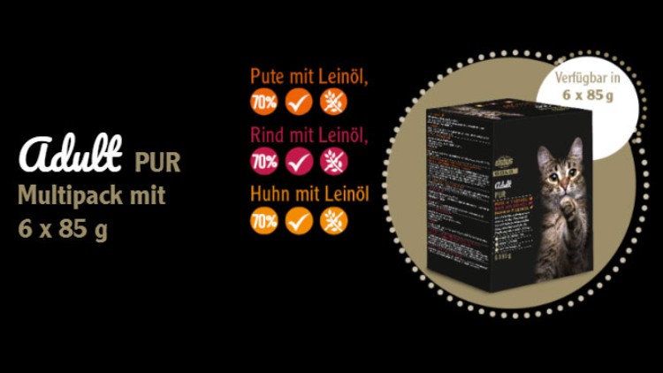 Schwarzer Hintergrund mit Katzenfutter-Verpackung, Text „Adult PUR Multipack mit 6 x 85 g“, Sorten: Pute, Rind, Huhn mit Leinöl.