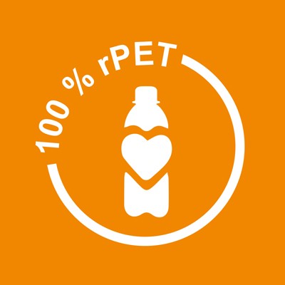 Weiße Flasche mit Herzsymbol und Text „100 % rPET“ auf orangefarbenem Hintergrund, umrahmt von einem weißen Kreis.