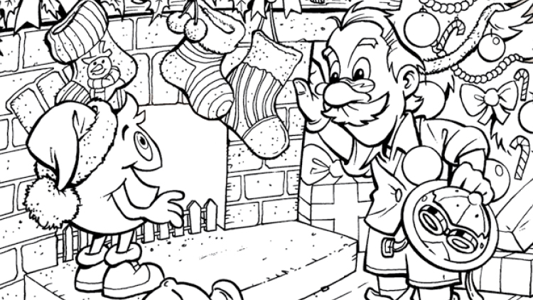 Globini mit Weihnachtsmütze und Professor Globus dekorieren einen Kamin mit Socken, im Hintergrund ein geschmückter Weihnachtsbaum.
