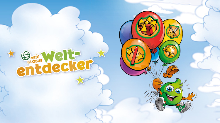 Globini fliegt mit fünf Luftballons in der Hand durch blauen Himmel mit weißen Wolken, daneben steht „mein GLOBUS Weltentdecker“.