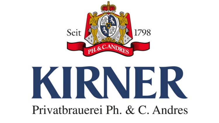 Wappen mit zwei Löwen, Krone und Schrift „PH. & C. ANDRES“, darunter der Text „KIRNER Privatbrauerei Ph. & C. Andres Seit 1798“.