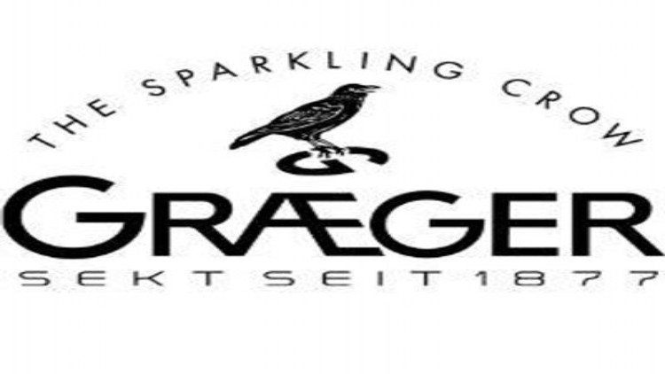 Logo der Marke Græger mit einem Raben auf einem Kreis, dem Text „The Sparkling Crow“ und „Sekt seit 1877“ in Schwarz.