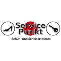 Logo mit rotem Kreis, schwarzem Text „Service Punkt“ und darunter „Schuh- und Schlüsseldienst“, links ein Schuh, rechts ein Schlüssel.
