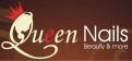 Roter Schriftzug „Queen“ mit Krone über dem Buchstaben Q, daneben weißer Schriftzug „Nails Beauty & more“ vor einem braunen Hintergrund.
