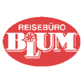 Das Logo zeigt einen roten ovalen Hintergrund, darauf steht weiß „REISEBÜRO BLUM“, das „U“ enthält eine stilisierte Blume.