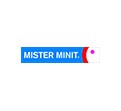 Blaues Rechteck mit weißem Text MISTER MINIT, daneben ein weißes Feld mit einem rosa Punkt und einem roten Bogen oben.