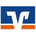 Weißes „VR“-Logo in der Mitte auf blauem Hintergrund mit einem breiten orangen Streifen unten.