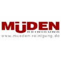 Roter Schriftzug „MÜDEN Reinigung“ oben, darunter schwarze Webadresse „www.mueden-reinigung.de“ auf weißem Hintergrund.