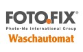 Logo mit grauem Schriftzug „FOTO.FIX Photo-Me International Group“ und orangefarbenem Schriftzug „Waschautomat“ darunter.