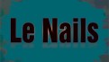 Gelber Schriftzug „Le Nails“ auf schwarzem Hintergrund mit bunten Farbspritzern an den Rändern.
