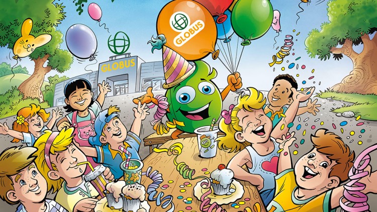 Globini mit Partyhut hält bunte Luftballons, Kinder feiern mit Getränken, Muffins und Konfetti vor einem GLOBUS Markt.