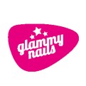 Ein pinkes Logo in asymmetrischer Form mit drei weißen Sternen und dem Schriftzug „glammy nails“ in weißer Schrift.